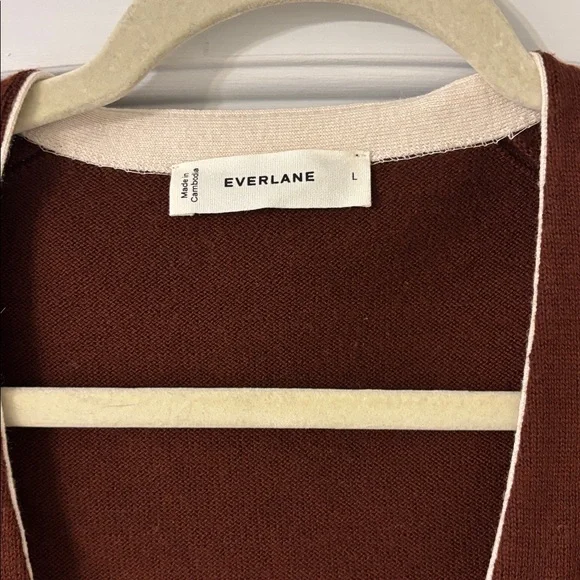 Everlane Brown V-Neck Cardigan with Contrast Trim - Picture 6 of 11